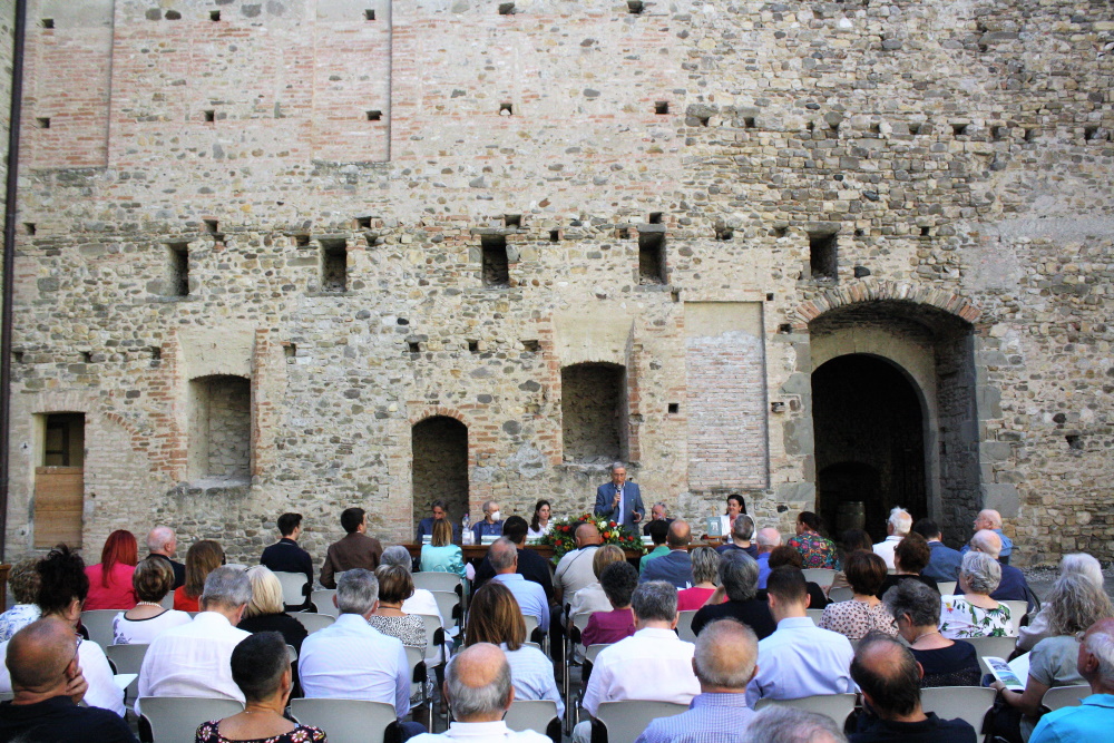 A Varano Melegari riuscita e partecipata presentazione del libro "Nell'amenissima conca...."